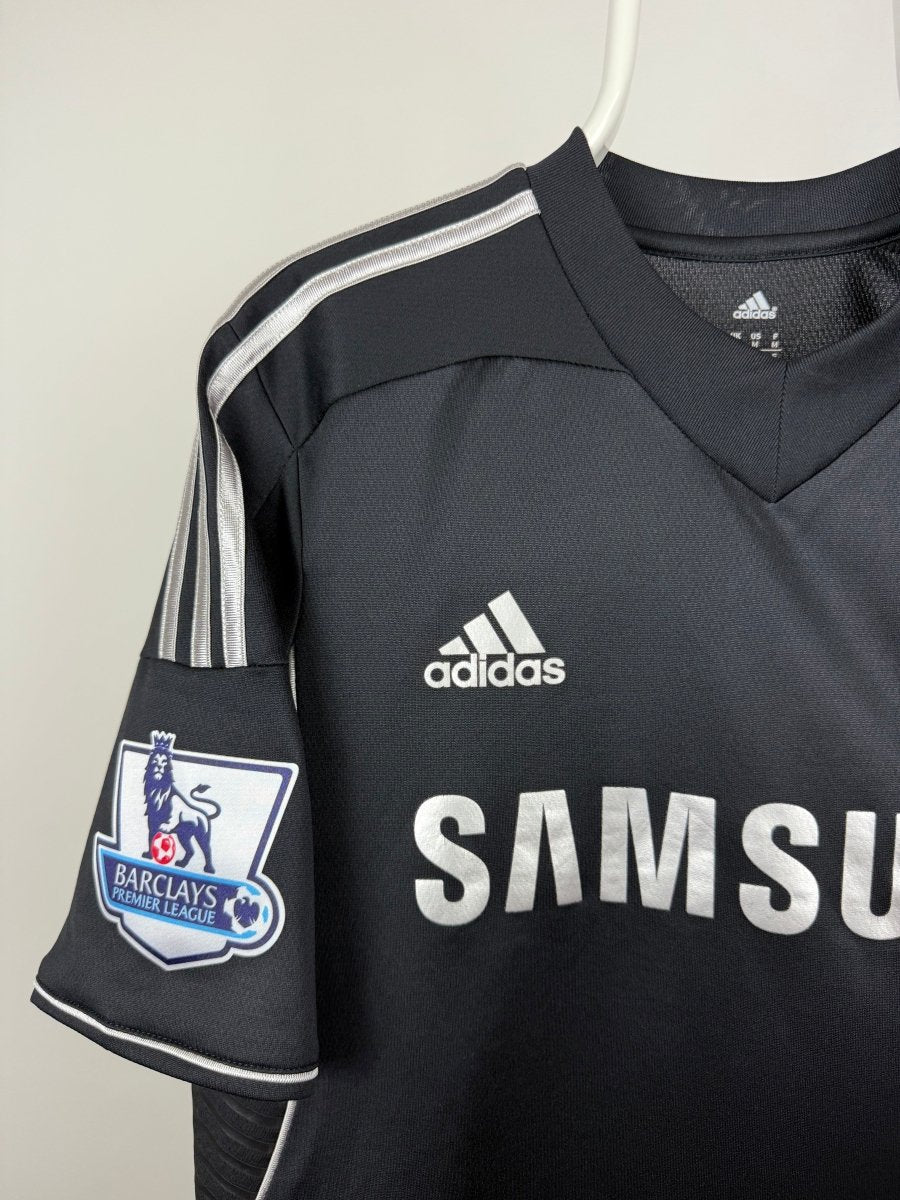 Eden Hazard - Chelsea 2013/14 away shirt 🇧🇪
