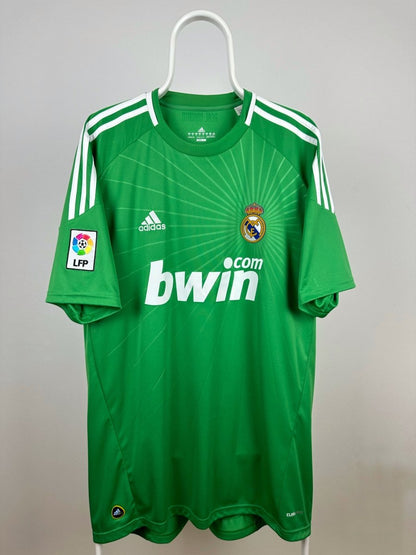 Iker Casilias - Real Madrid 2010/11 home shirt 🇪🇸