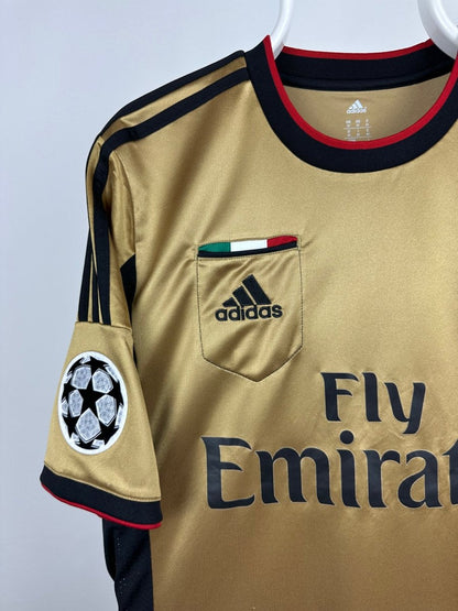 Kaka - AC Milan 2013/14 away shirt 🇧🇷