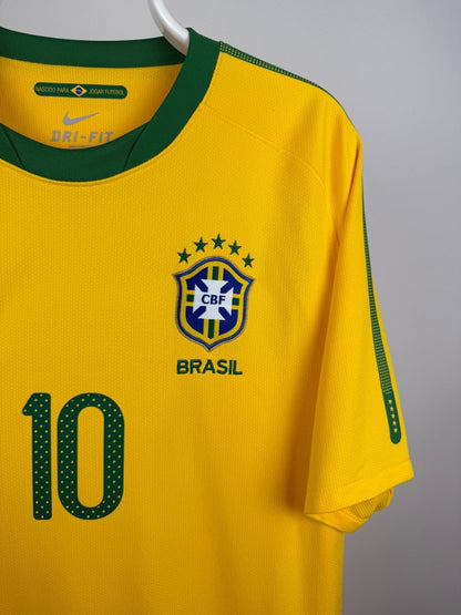 Kaka - Brazil 2010 home shirt 🇧🇷