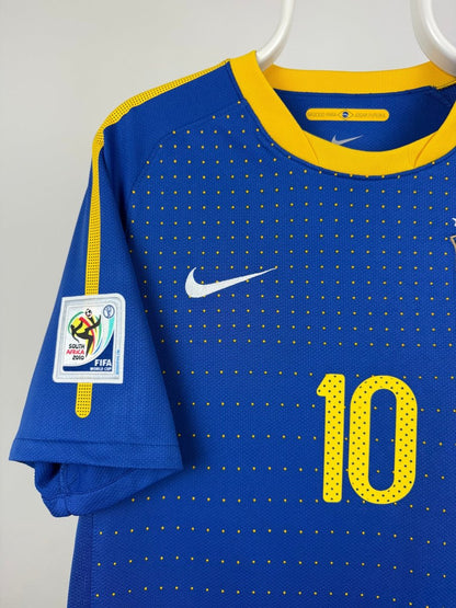 Kaka - Brazil 2010 away jersey 🇧🇷