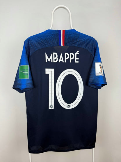 Kylian Mbappe - France 2018 home shirt 🇫🇷