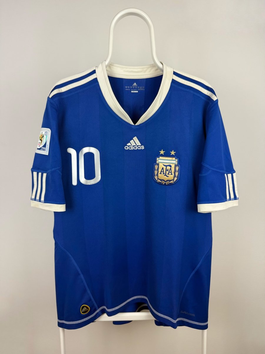 Lionel Messi - Argentina 2010 Away Shirt
