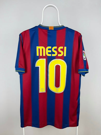 Lionel Messi - FC Barcelona 2009/10 home shirt 🇦🇷