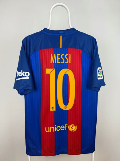 Lionel Messi - FC Barcelona 2016/17 home shirt 🇦🇷