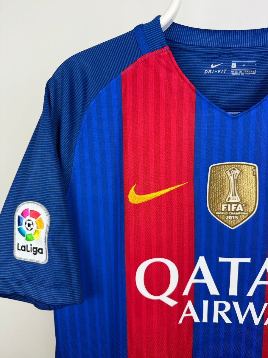 Lionel Messi - FC Barcelona 2016/17 home shirt 🇦🇷