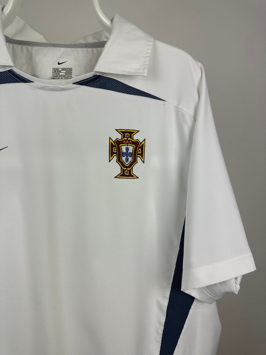 Luis Figo - Portugal 2002 away shirt 🇵🇹