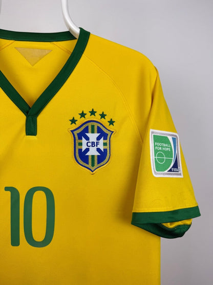 Neymar Jr. - Brazil 2014 home shirt 🇧🇷
