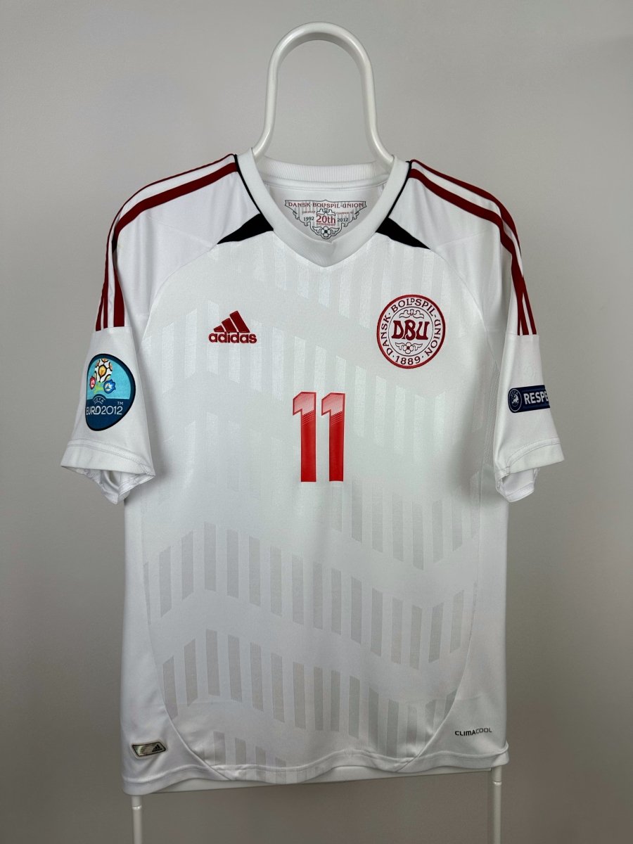 Nicklas Bendtner - Denmark 2012 away shirt 🇩🇰