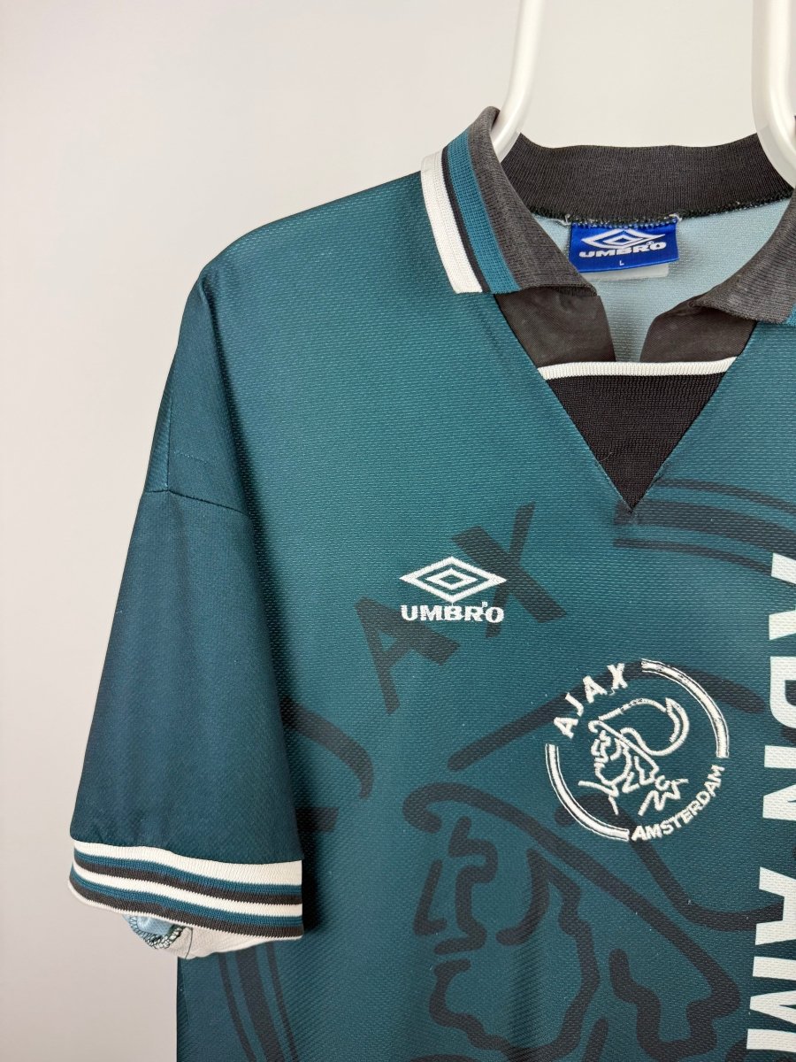 Patrick Kluivert - Ajax 1995/96 away shirt 🇳🇱