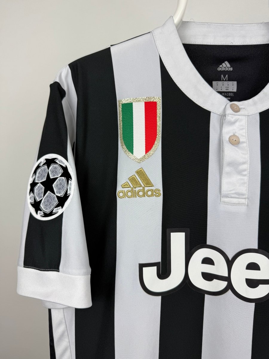 Paulo Dybala - Juventus 2017/18 home shirt 🇦🇷