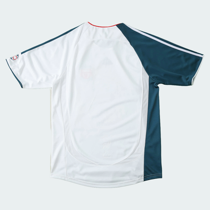 Liverpool 2006/08 Away Shirt