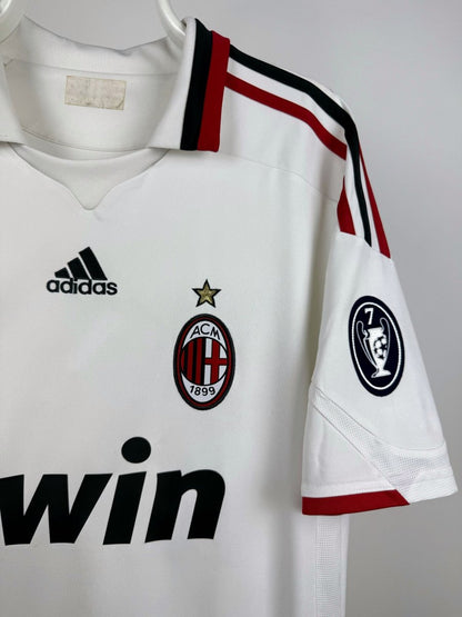 Ronaldinho - AC Milan 2009/10 away shirt 🇧🇷
