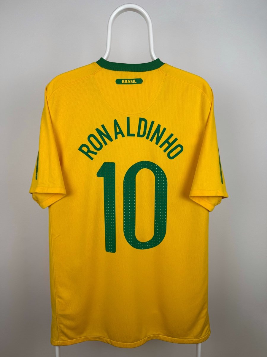 Ronaldinho - Brazil 2010 home shirt 🇧🇷
