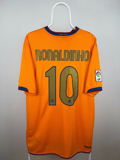 Ronaldinho - FC Barcelona 2006/08 away shirt 🇧🇷