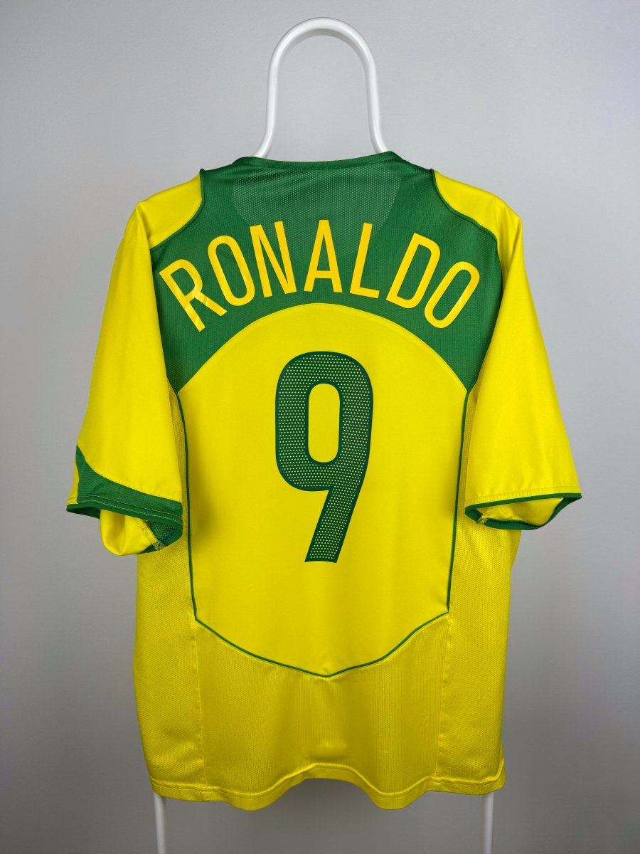 Ronaldo Nazario - Brazil 2004 home shirt 🇧🇷