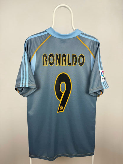 Ronaldo Nazario - Real Madrid 2003/04 Away Shirt 🇧🇷