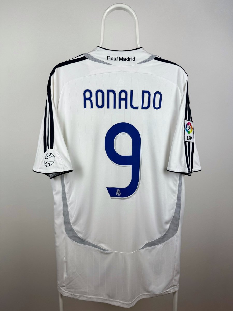Ronaldo Nazario - Real Madrid 2006/07 home shirt 🇧🇷