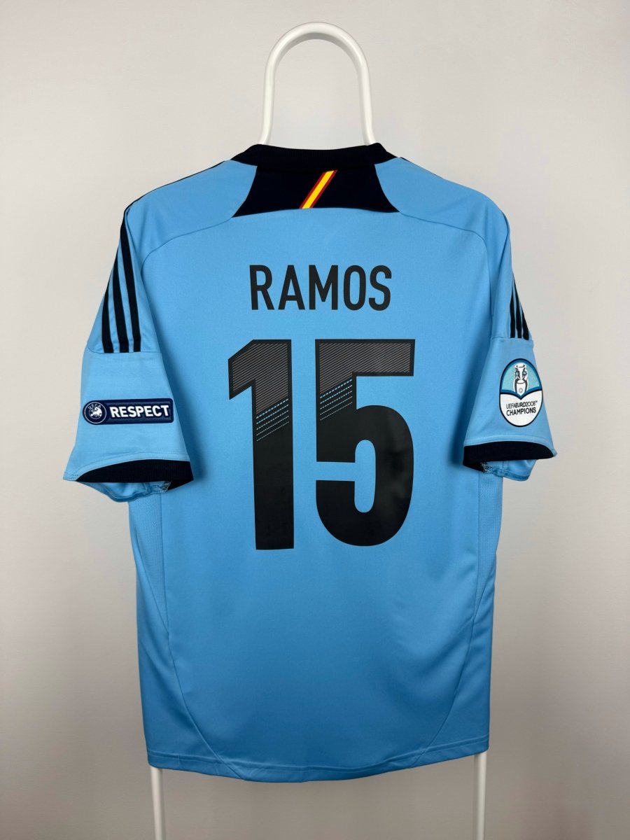 Sergio Ramos - Spain 2012 away shirt 🇪🇸