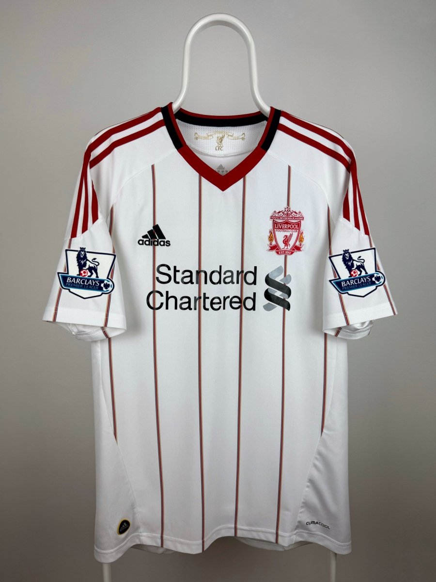 Steven Gerrard - Liverpool 2010/11 away shirt 🏴󠁧󠁢󠁥󠁮󠁧󠁿
