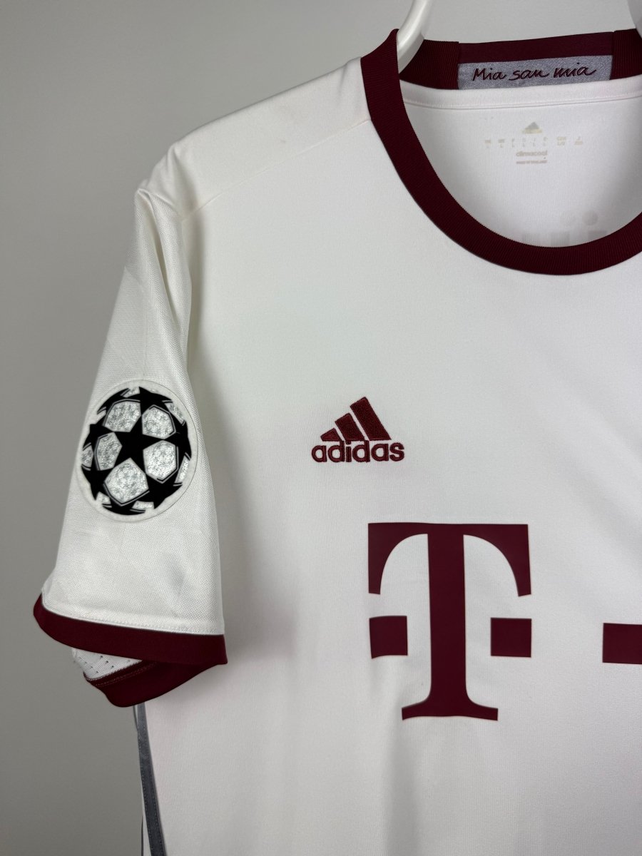 Thomas Müller - FC Bayern Munich 2016/17 third shirt 🇩🇪