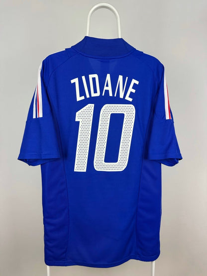 Zinedine Zidane - France 2002 home shirt 🇫🇷