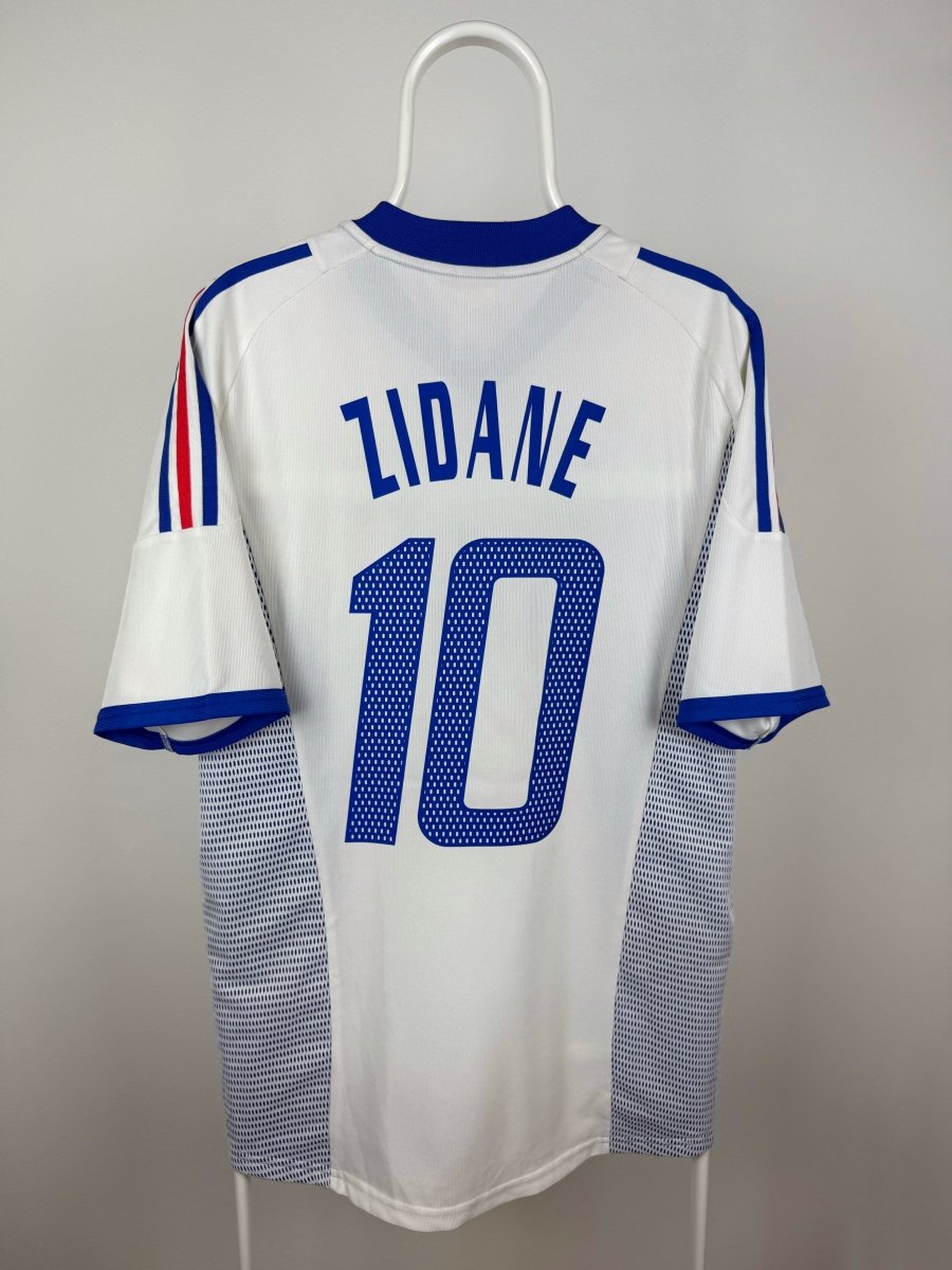 Zinedine Zidane - France 2002 away shirt 🇫🇷
