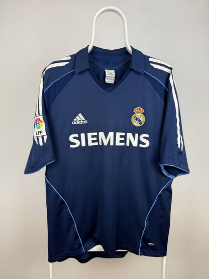 Zinedine Zidane - Real Madrid 2005/06 Away Shirt 🇫🇷