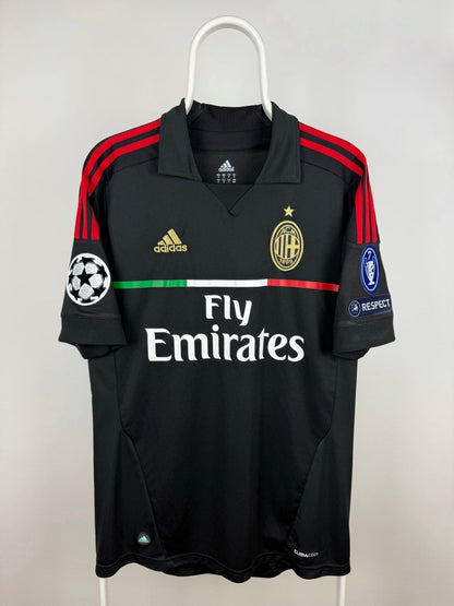 Zlatan Ibrahimovic - AC Milan 2011/12 away jersey 🇸🇪