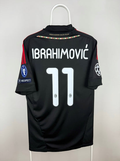 Zlatan Ibrahimovic - AC Milan 2011/12 away jersey 🇸🇪