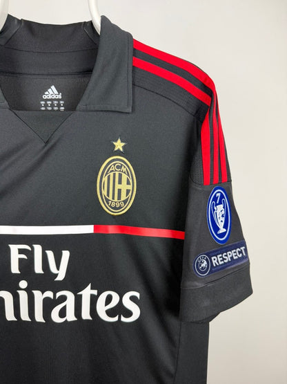 Zlatan Ibrahimovic - AC Milan 2011/12 away jersey 🇸🇪