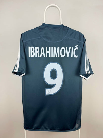 Zlatan Ibrahimovic - Ajax 2003/04 away shirt 🇸🇪